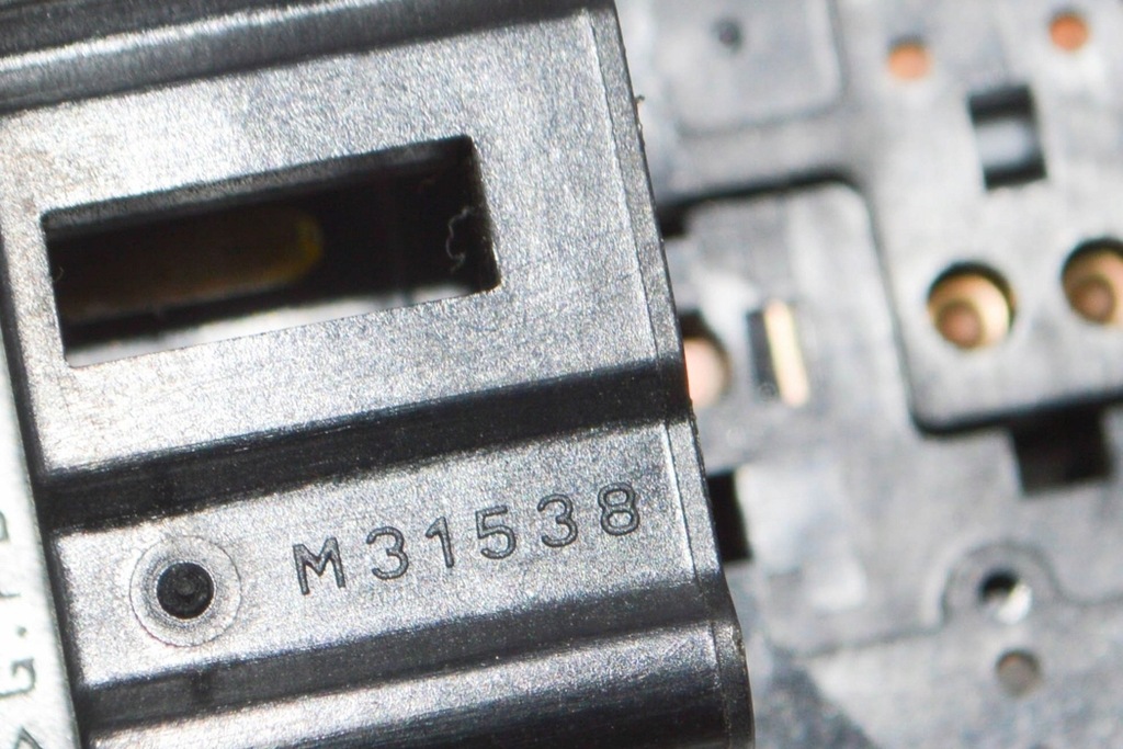 фото №7, Honda civic mk8 переключатель управление стекло задних правых дверь m31538 1