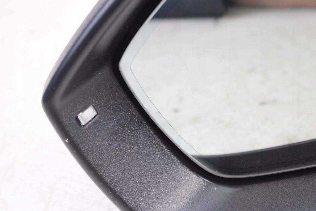 Audi q4 etron зеркало дверь левая 15+6 pin камера с Разборки