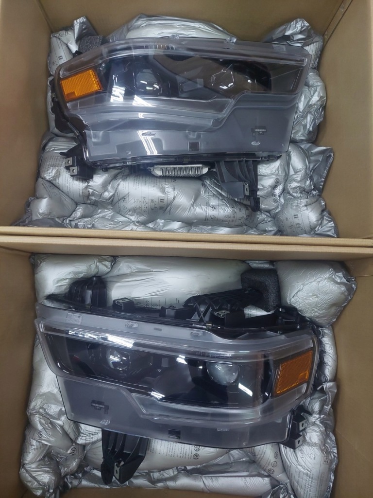 Купить Фара фонари led комплект левая + правый  чёрные typ trx dodge ram limited 2019-