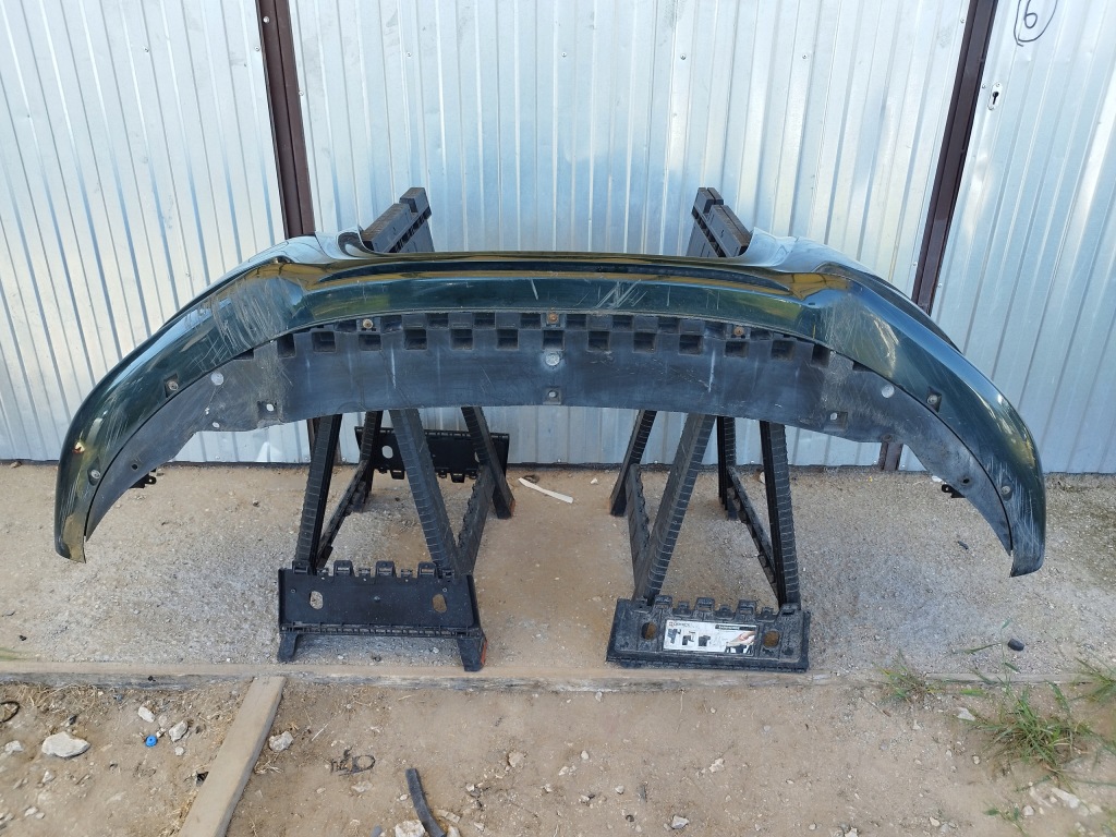 Бампер перед 6x датчик pdc audi a3 8p lift 2008-2012 колір lz6e Оригінал