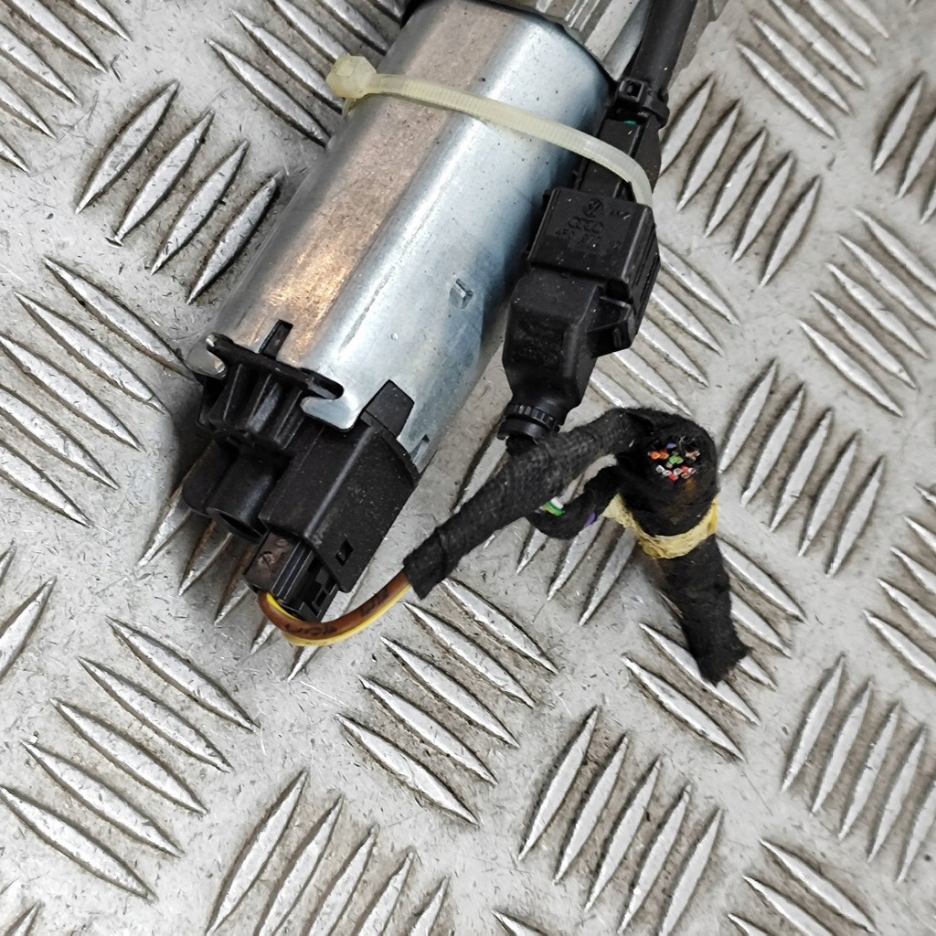 фото №6, Audi rs6 c7 2014 ліва сторона петля кришки задній багажника