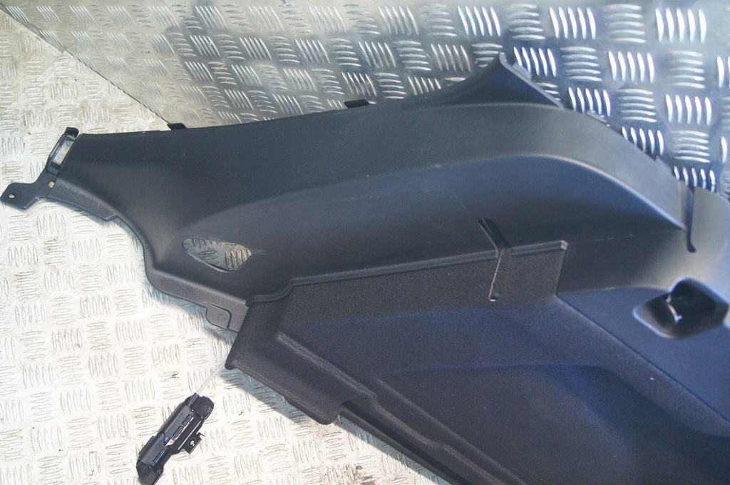 фото №8, Kia proceed iii gt обшивка багажника правий