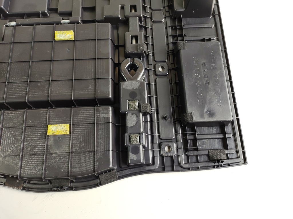 фото №8, Lexus is300h 13r вкладыш багажника