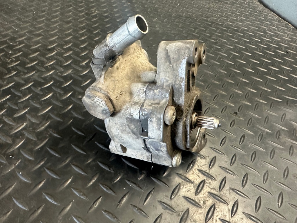 фото №1, Насос усилителя audi a8 d4 4.2 tdi cds 4h0145155b