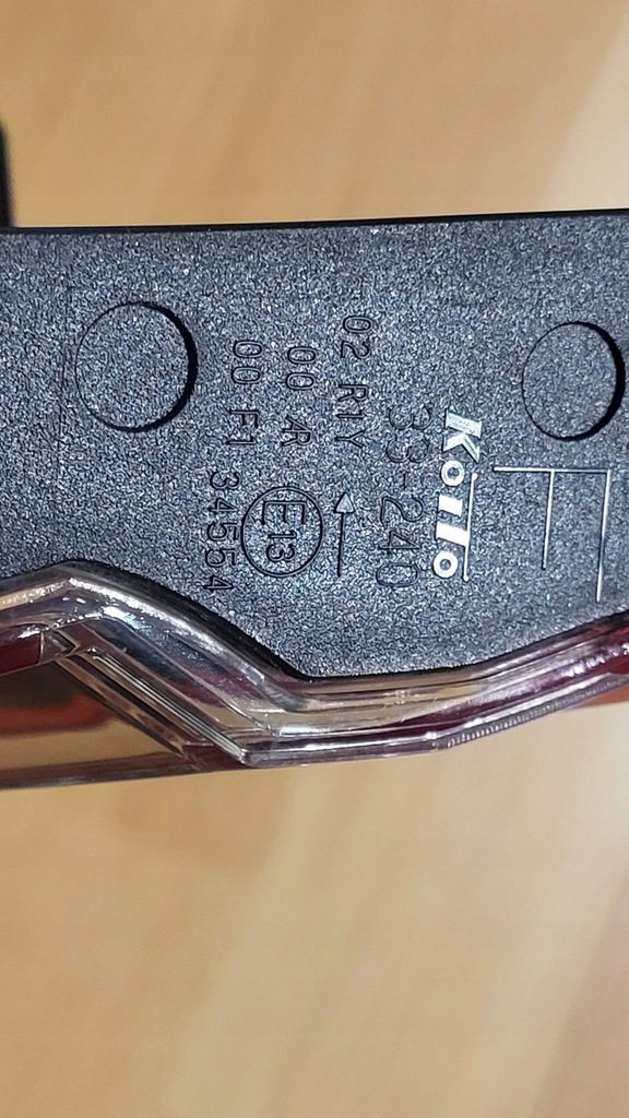 фото №7, Koito 33-240 лампа задняя w крышка левая i правая do toyoty camry vlll