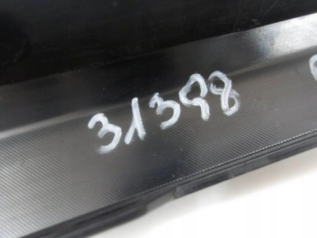 фото №7, Bmw 5 g30 молдинг защита бампер правый перед