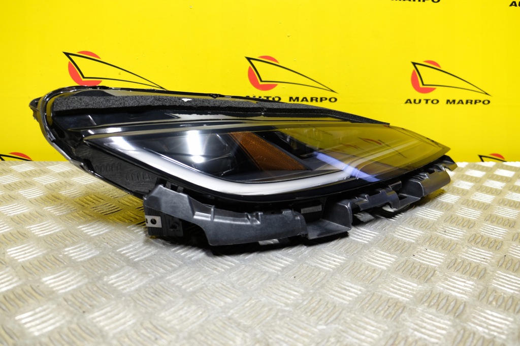 Tesla model 3 highland рестайлинг  2023 2024- фара фара full led r америка Оригинал