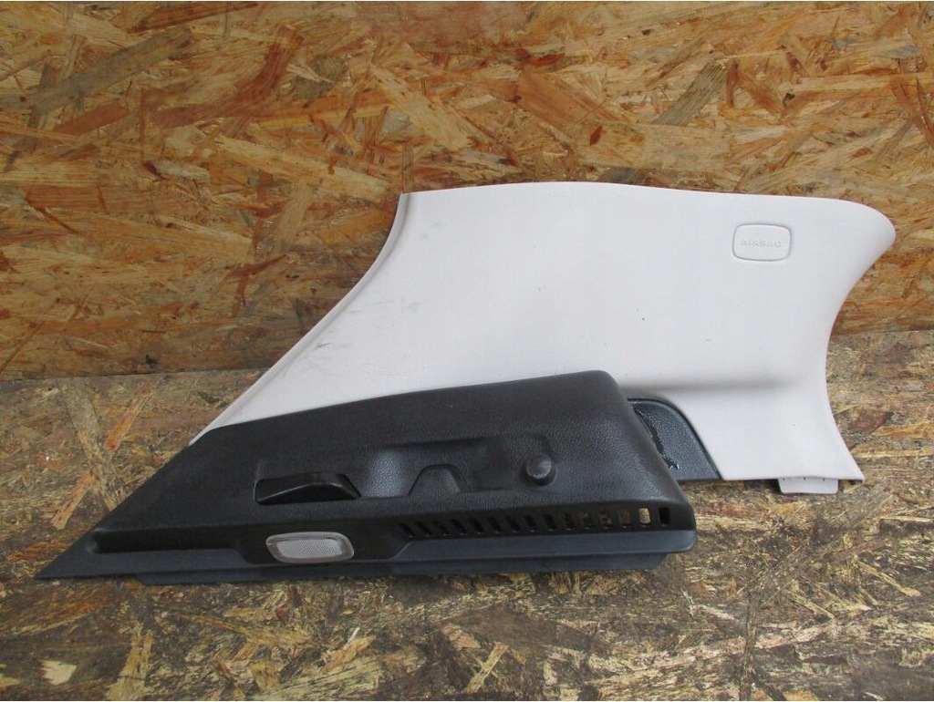 фото №1, Mercedes gla x156 w156 защита пластик стойка задняя