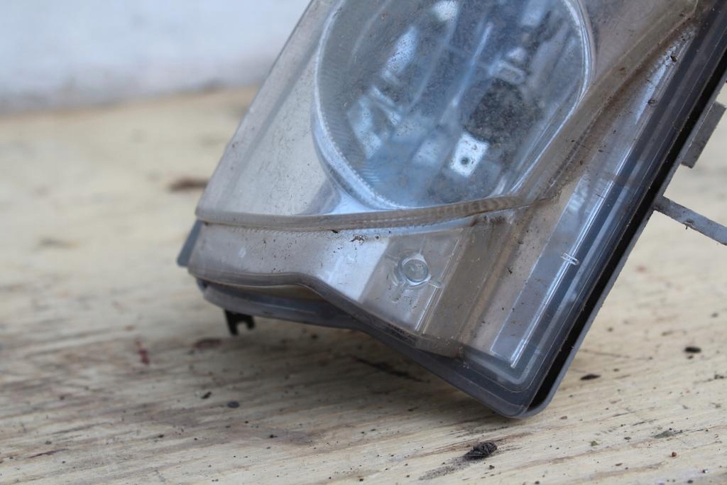 фото №3, Протитуманна фара правий lexus is220 114-78420