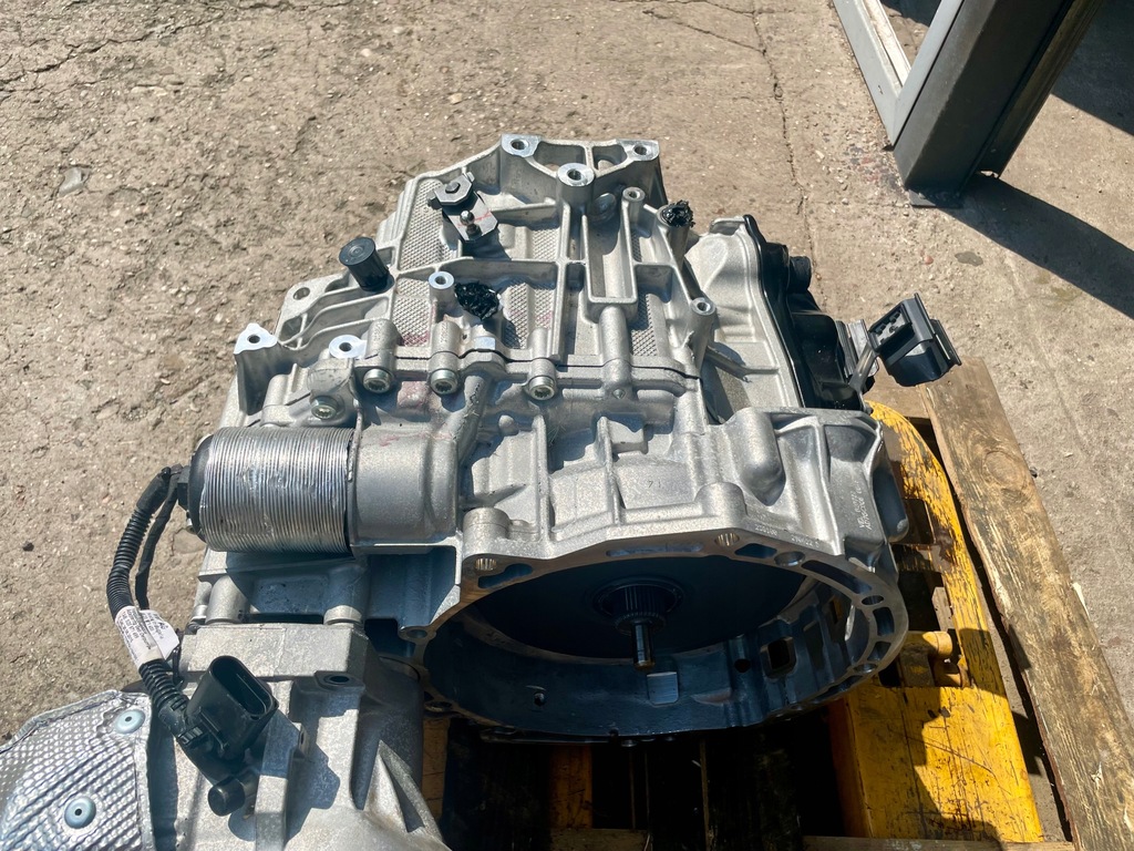 фото №1, Vw arteon fl r-line nowa коробка передач передач 4x4 dsg vel ad7gc006