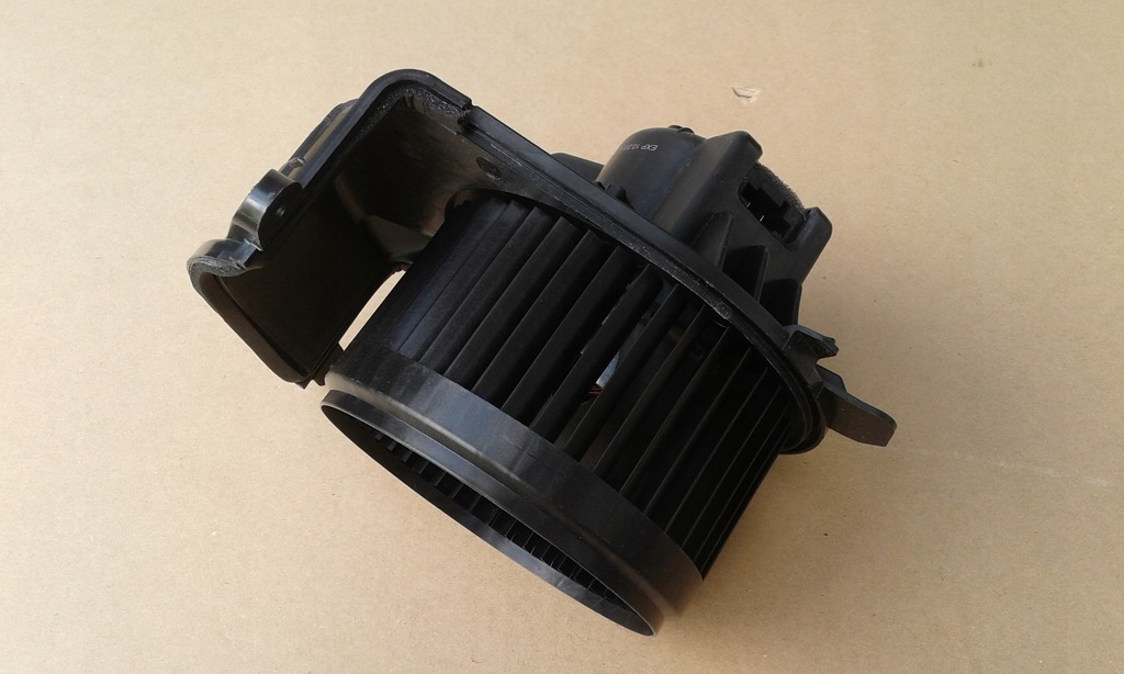 фото №1, Вентилятор воздуходувка салона opel movano b mb citan