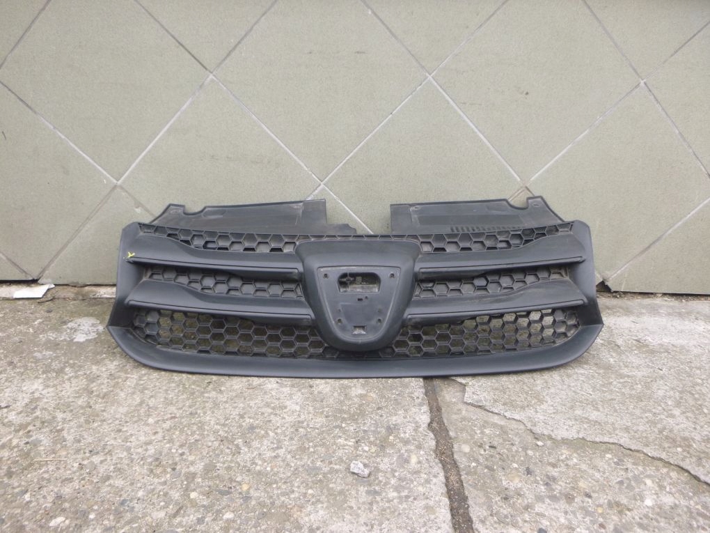 фото №1, Dacia sandero 2 ii logan 12- решётка радиатора решётка радиатора