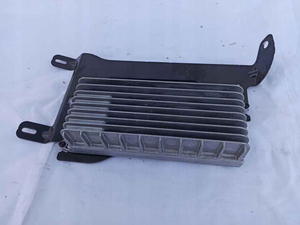 фото №1, Audi a4 b8 a5 8t усилитель аудио 8t0035223ab
