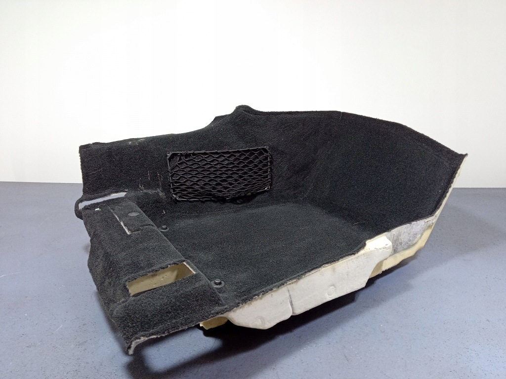 фото №1, Mercedes glc w253 обшивка перед правая коврик