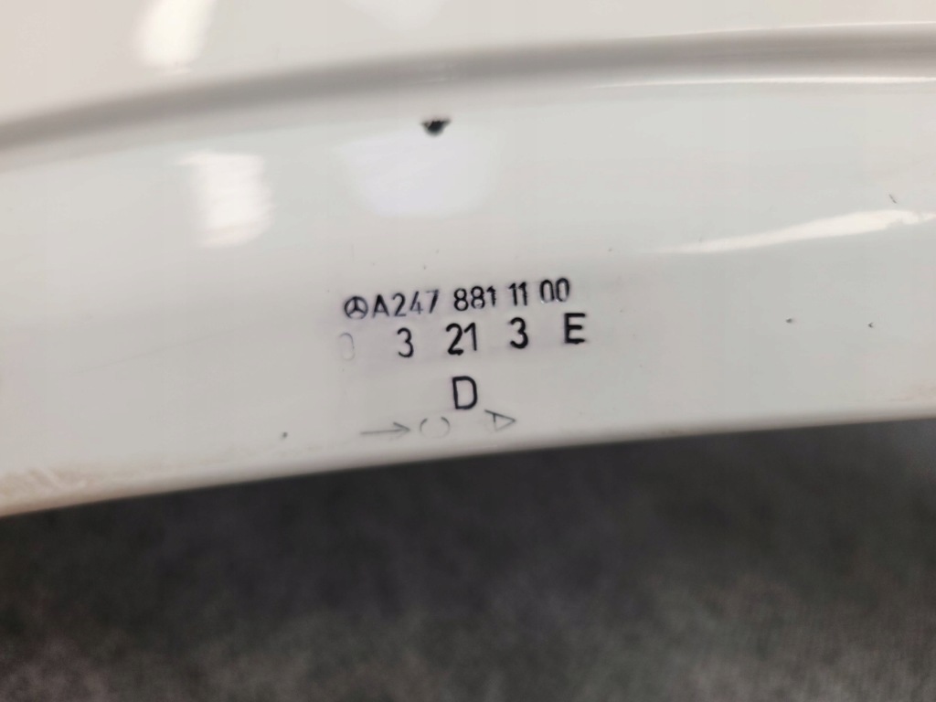 Крила передній лівий перед - mercedes gla h2478811100 2019- Оригінал