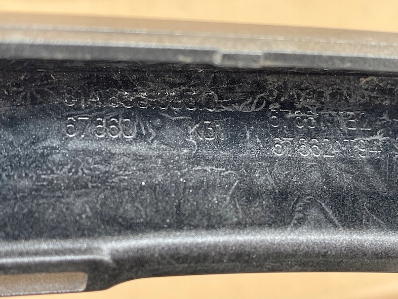 фото №3, Audi q2 81a ліва решітка рамка w бампер передній orygina