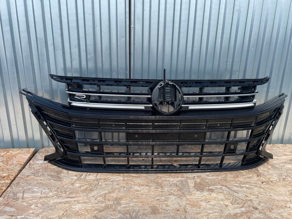 фото №1, Решітка радіатора решітка радіатора vw arteon r lift led