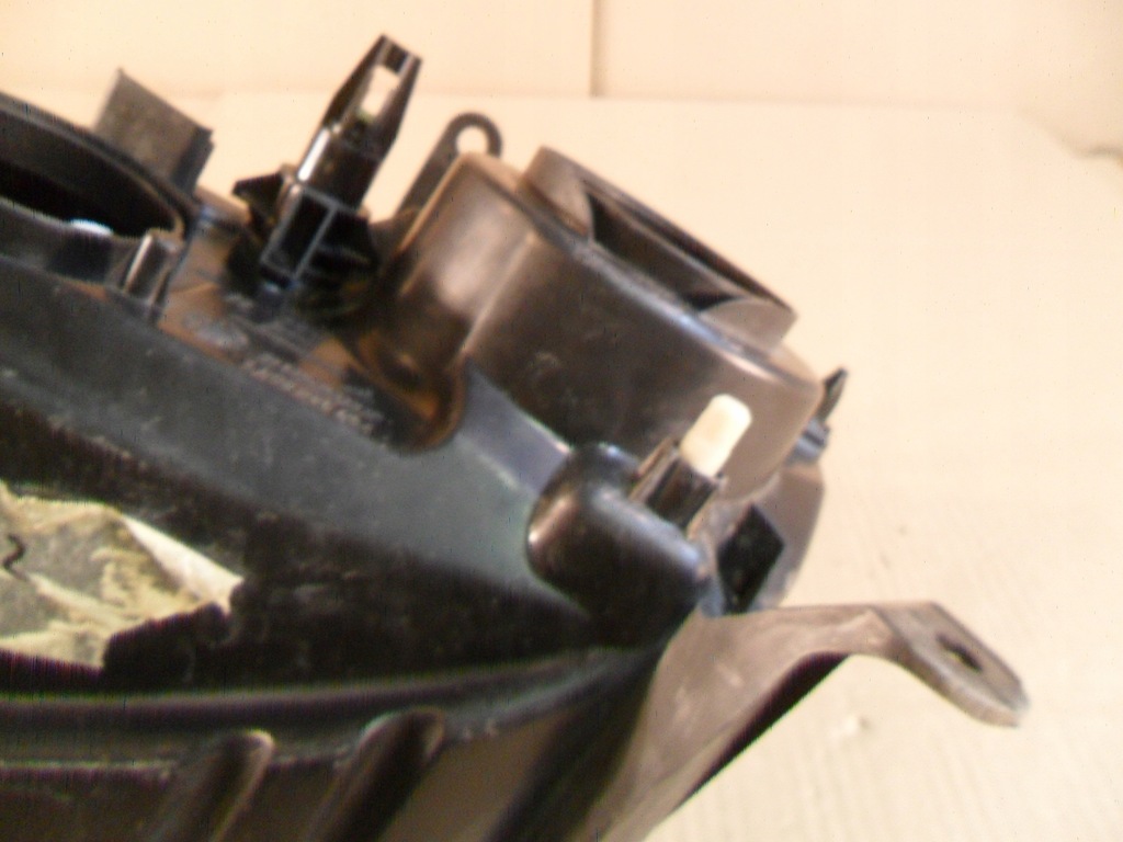 фото №9, Dacia duster 10- лампа правый перед 260101891r