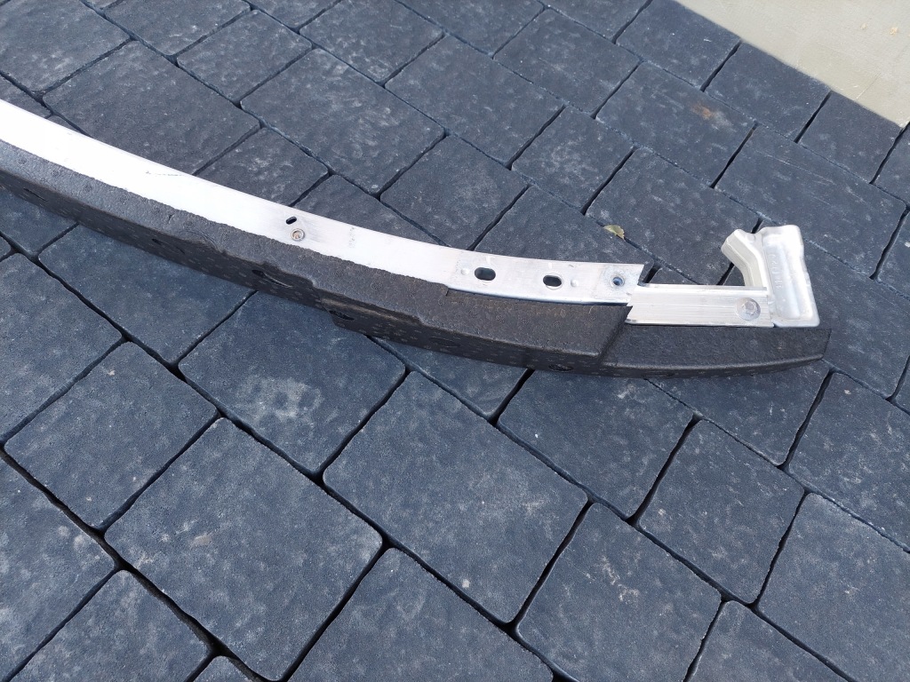 фото №4, Tesla y балка pod бампер абсорбер