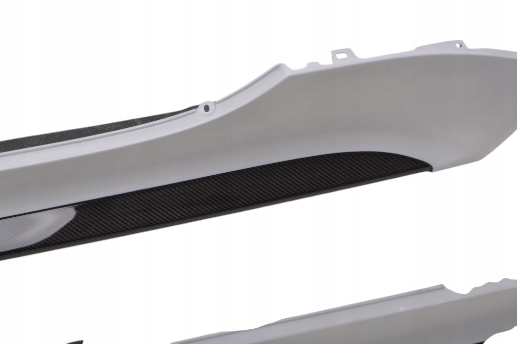 фото №7, Aston martin vantage n24 накладки молдинг пороговые карбон