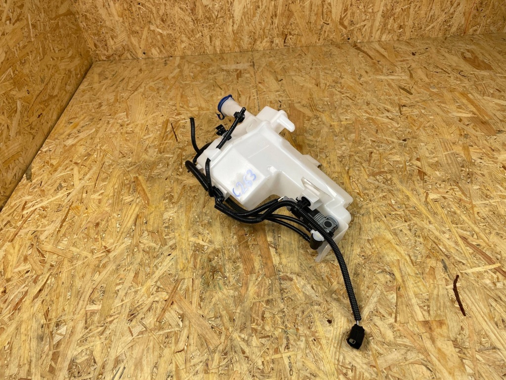 фото №1, Бак рідина омивача помпа toyota yaris iv p21 2020-