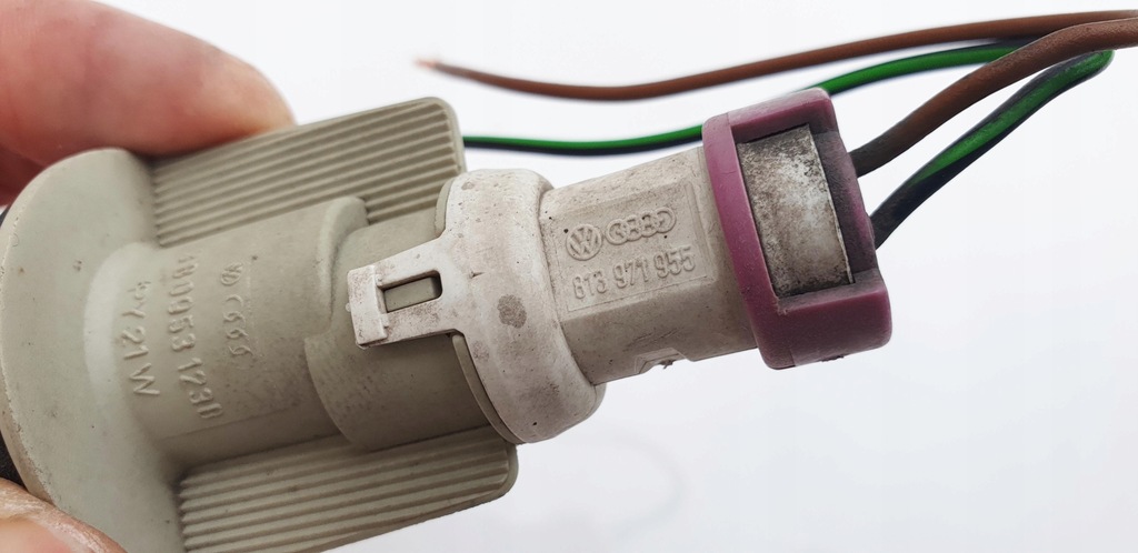 фото №10, Audi a4 b5 przed liftem цоколь поворотник лампы лампа передней перед