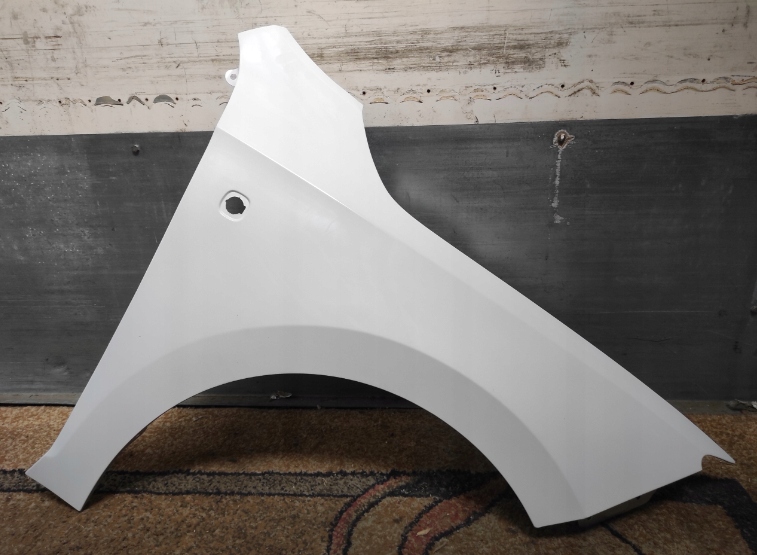 фото №1, Крила правий skoda rapid 2012- колір lf9e baranek з отвір na поворотник