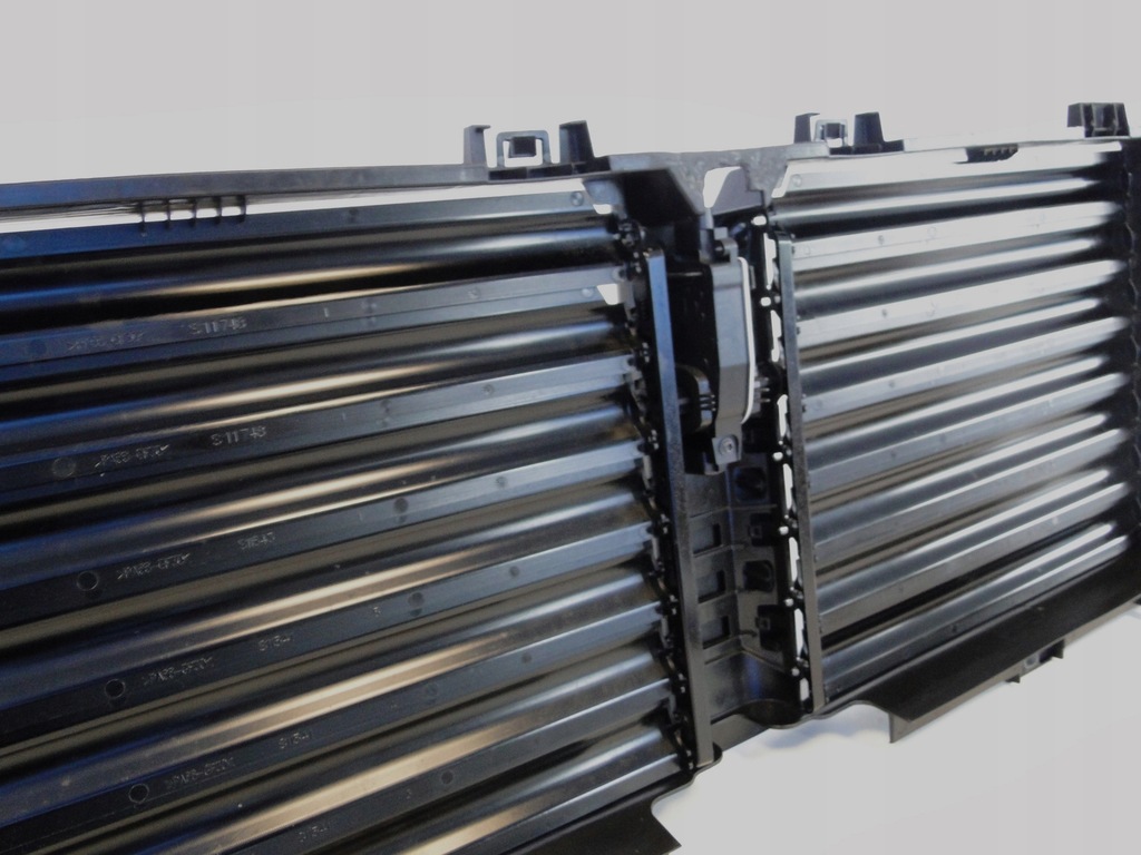 фото №8, Mercedes шторка жалюзи впуск воздуховод воздуха gls x167 167