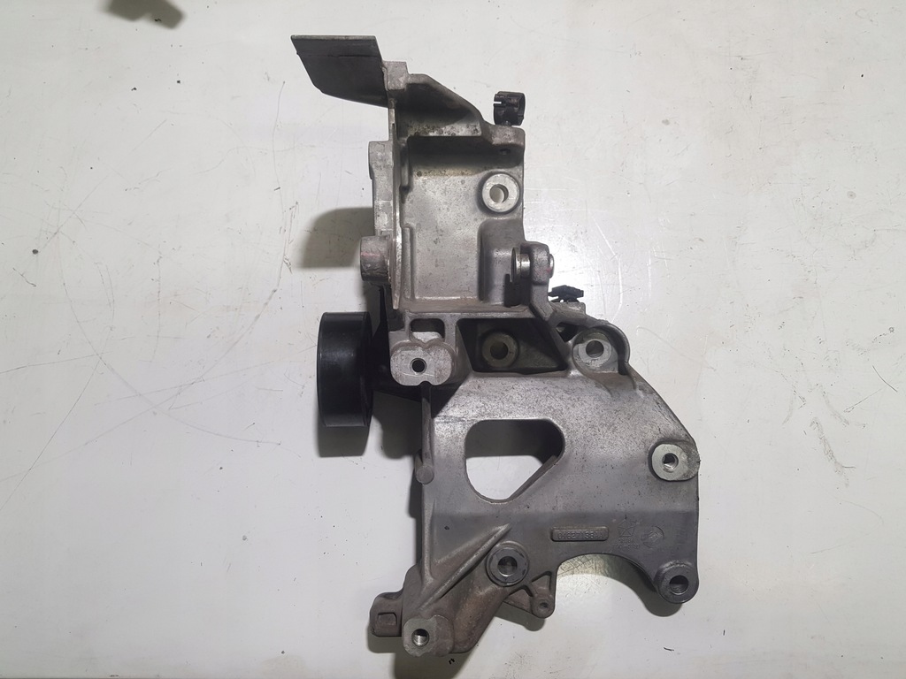 фото №1, Кронштейн кронштейн генератора fiat freemont 2.0d