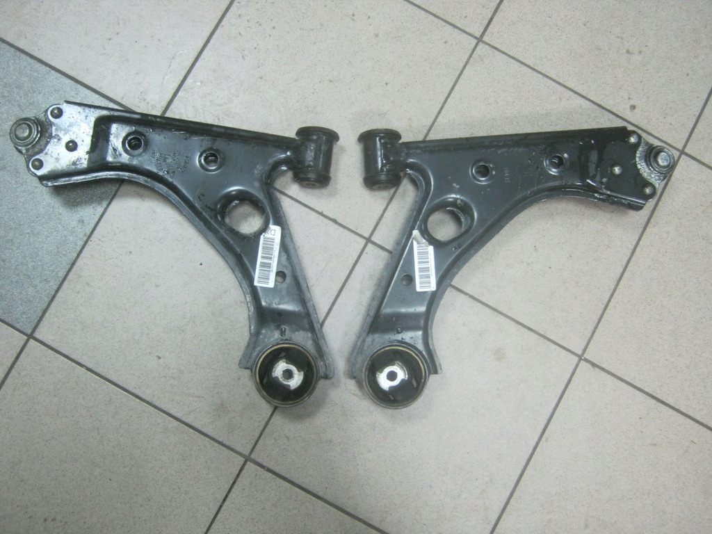 фото №2, Рычаг правый левый alfa romeo mito