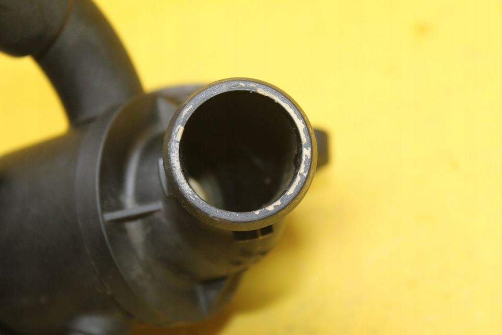 фото №10, Корпус термостата 03l121111ae golf vi 1.6 tdi