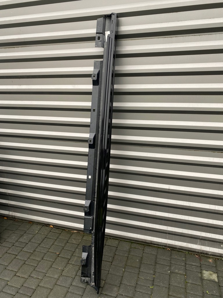 фото №1, Молдинг поріг права mercedes a klasa 177 amg