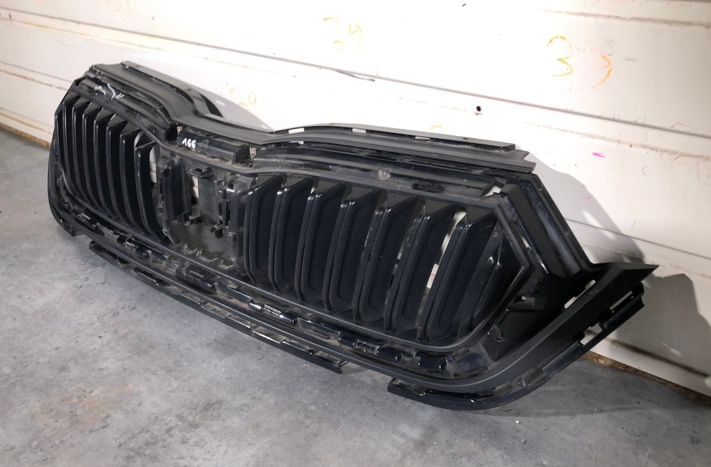 фото №2, Octavia iv 4 20-23 решётка радиатора решётка радиатора оригинал