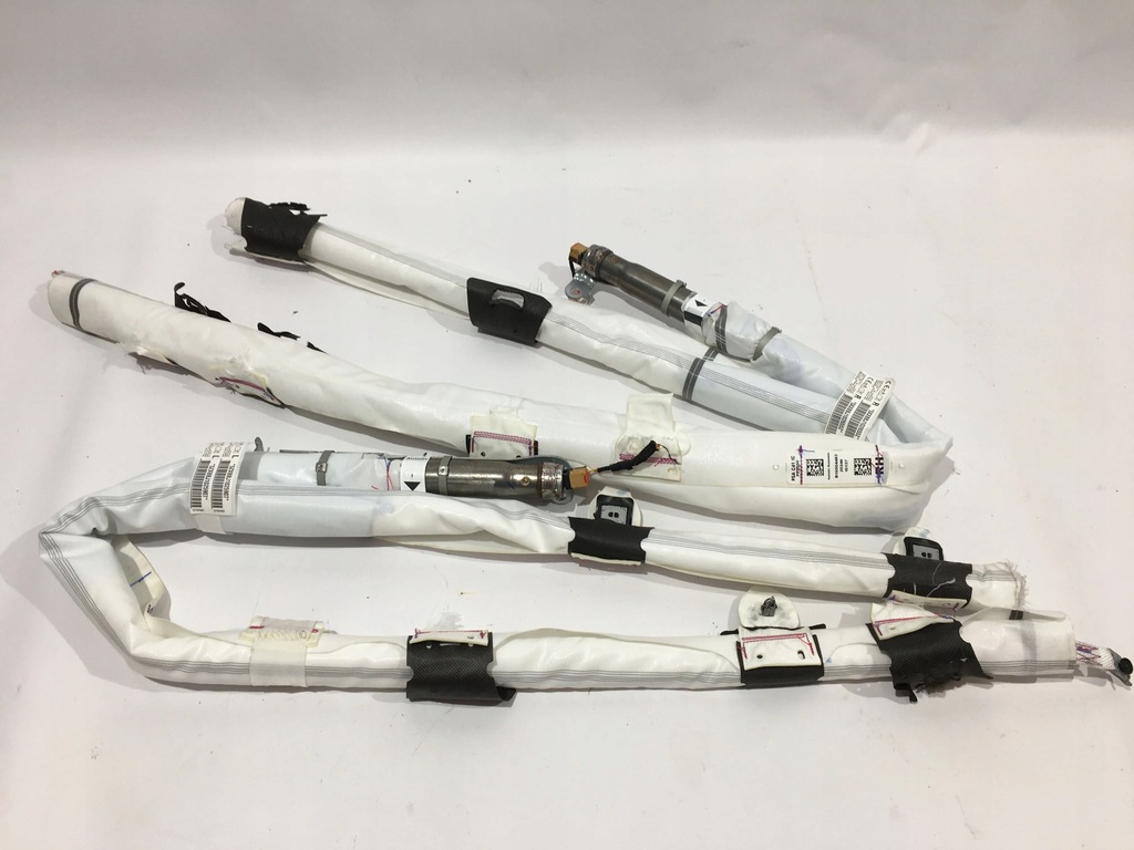 фото №1, Шторка безопасности правая citroen c4 iii 20-