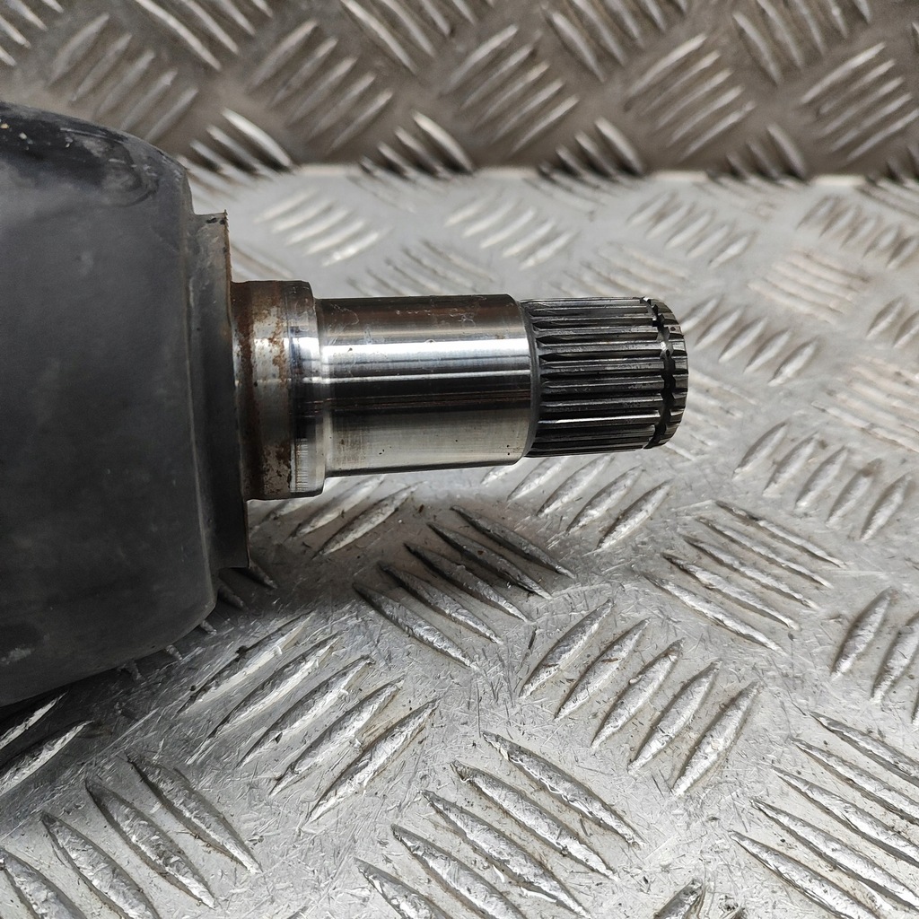 фото №6, Mercedes-benz cla c117 x117 w117 2016 левая сторона приводной вал передняя