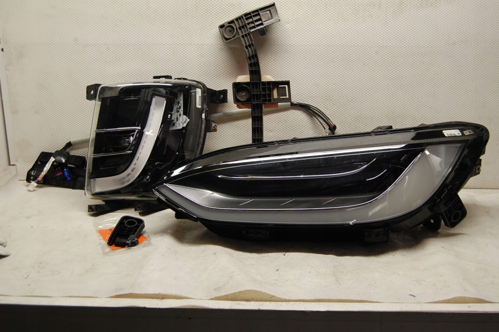 Купити Tesla model x лампа ліва full led 103431800b