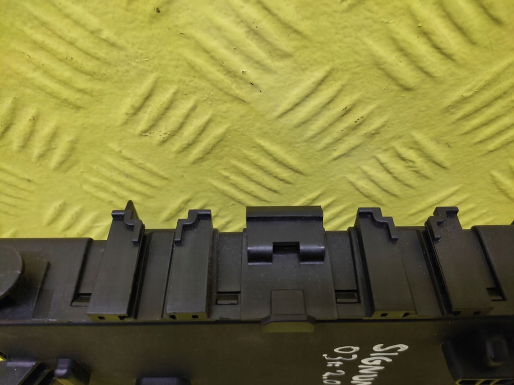 фото №9, Opel signum 2.0 модуль коробка bsi 13112913