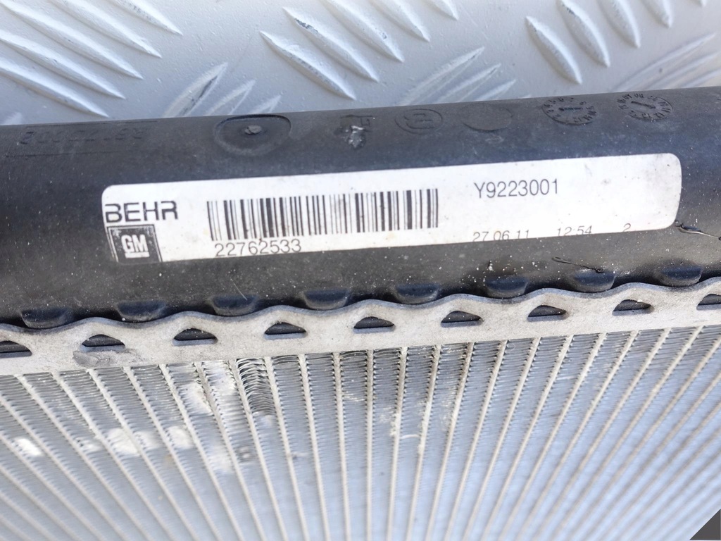 фото №7, Opel insignia opc 22762533 радиатор wody оригинал