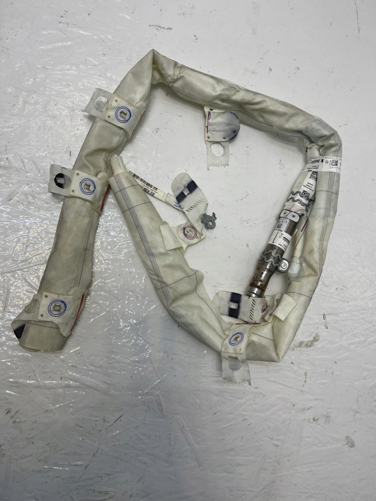 фото №1, Renault talisman шторка безопасности правая k10970300