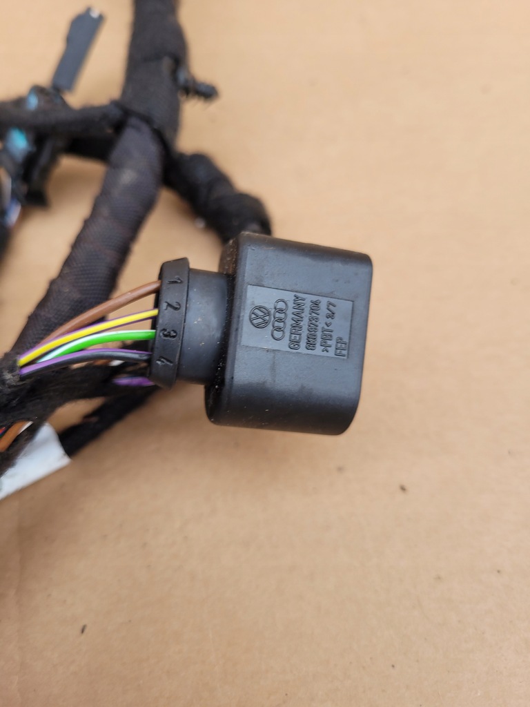 фото №7, Vw touran 16- джгут багажника кришки задня