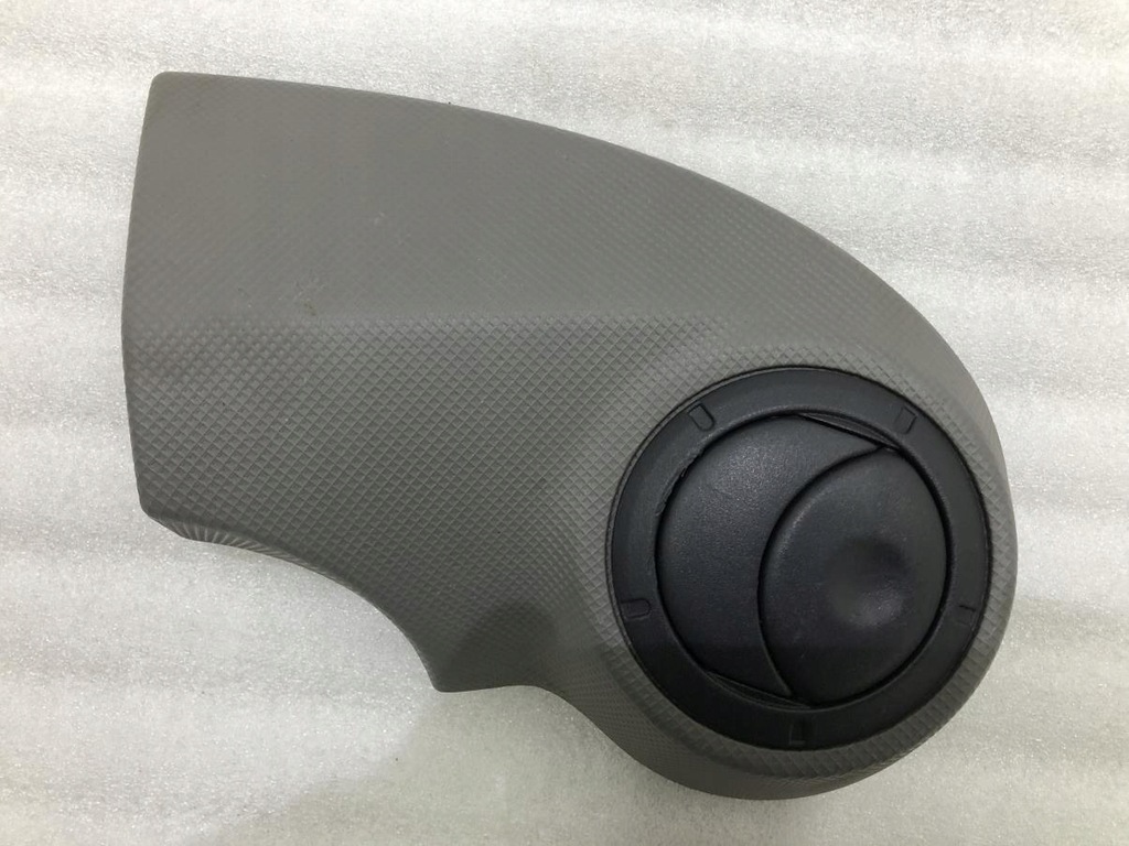 фото №1, Решётка обдув левая dacia sandero i 8200739443