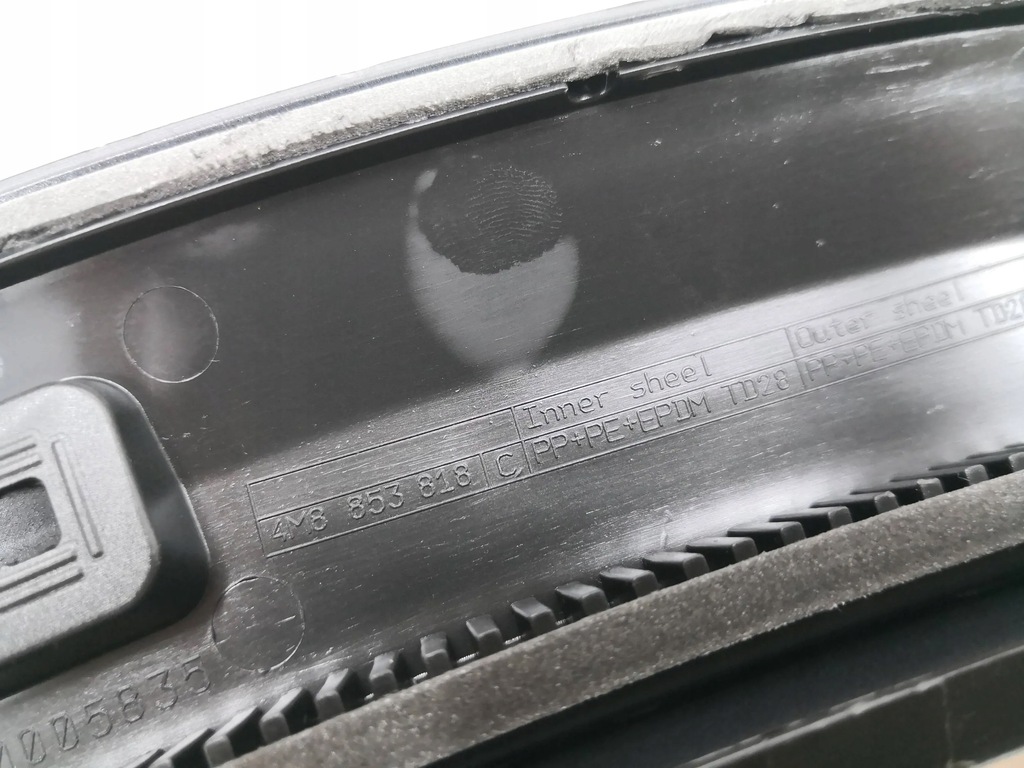 фото №10, Молдинг крила накладка audi rsq8 4m8 права задня