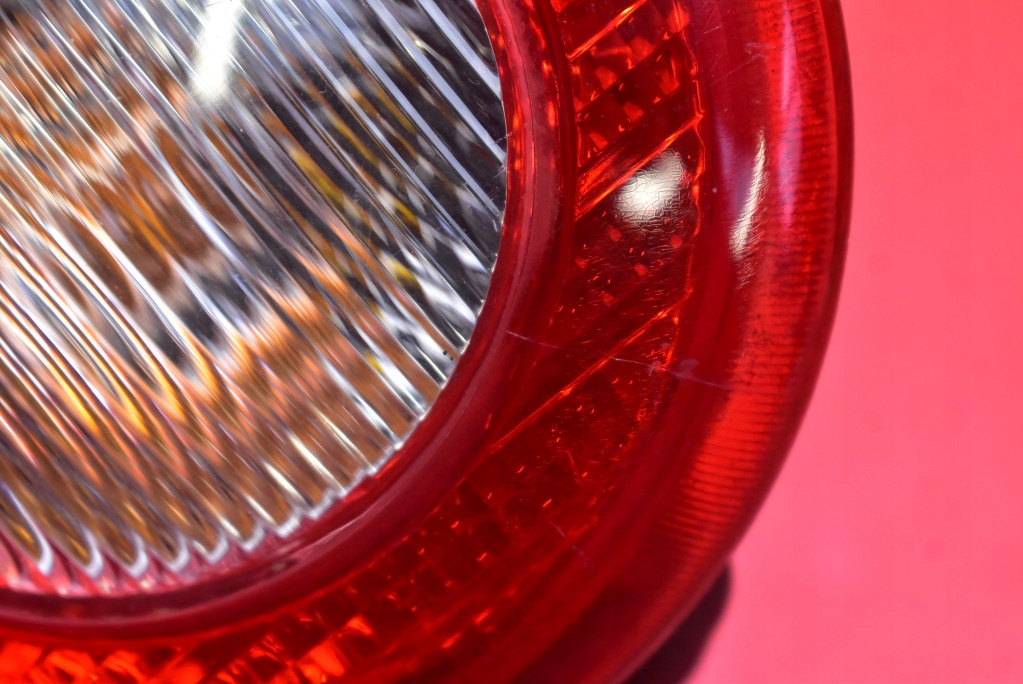 фото №9, Лампа правая задняя задняя нижняя 25863812 chevrolet hhr 1 i 05-11