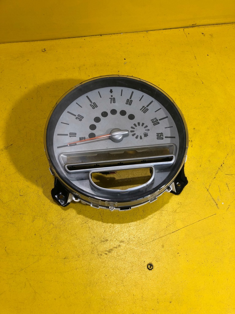 фото №1, Mini clubman r55 счетчик приборная панель c00290678