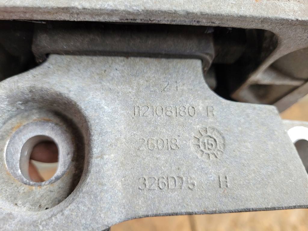 фото №4, Кронштейн подушка двигателя renault master iii 2.3