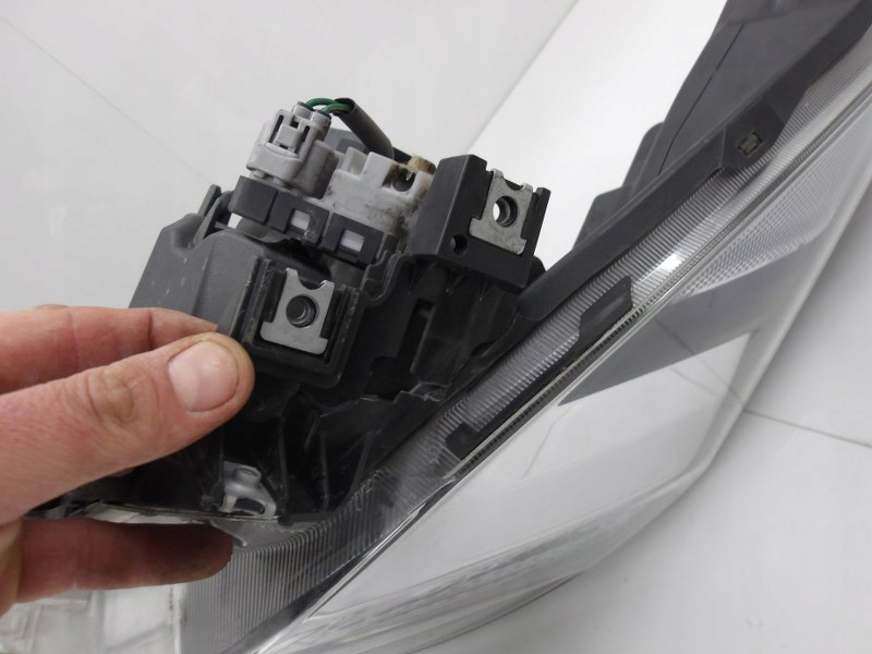 фото №6, Subaru legacy oudback lift лампа перед права led