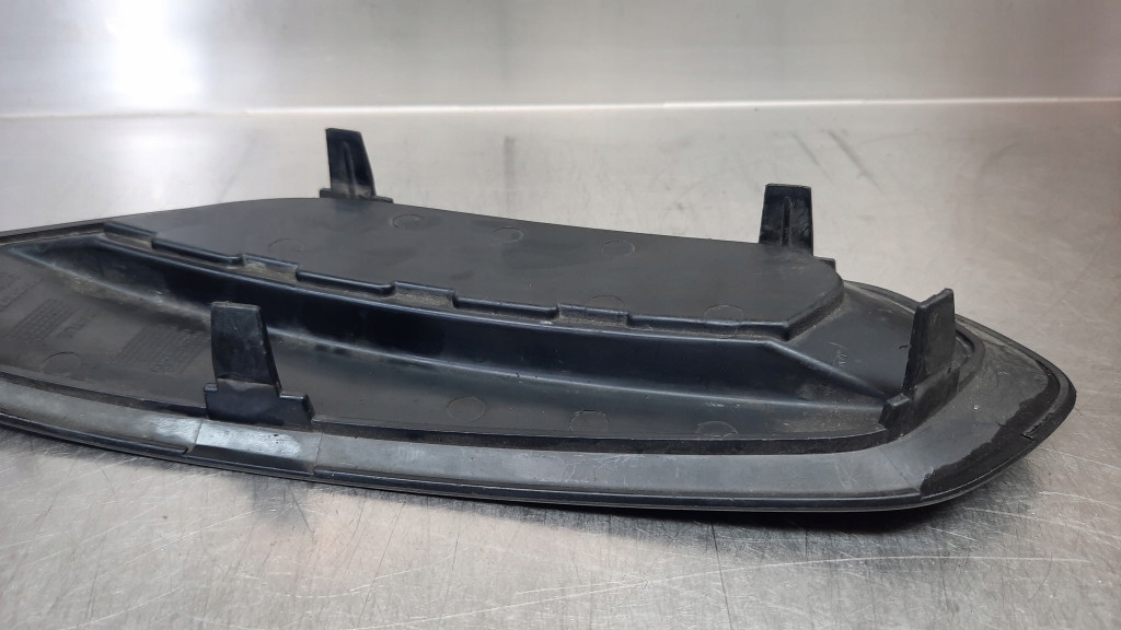 фото №8, Решітка бампера правий перед 31294130 volvo s60 v60 10-18r