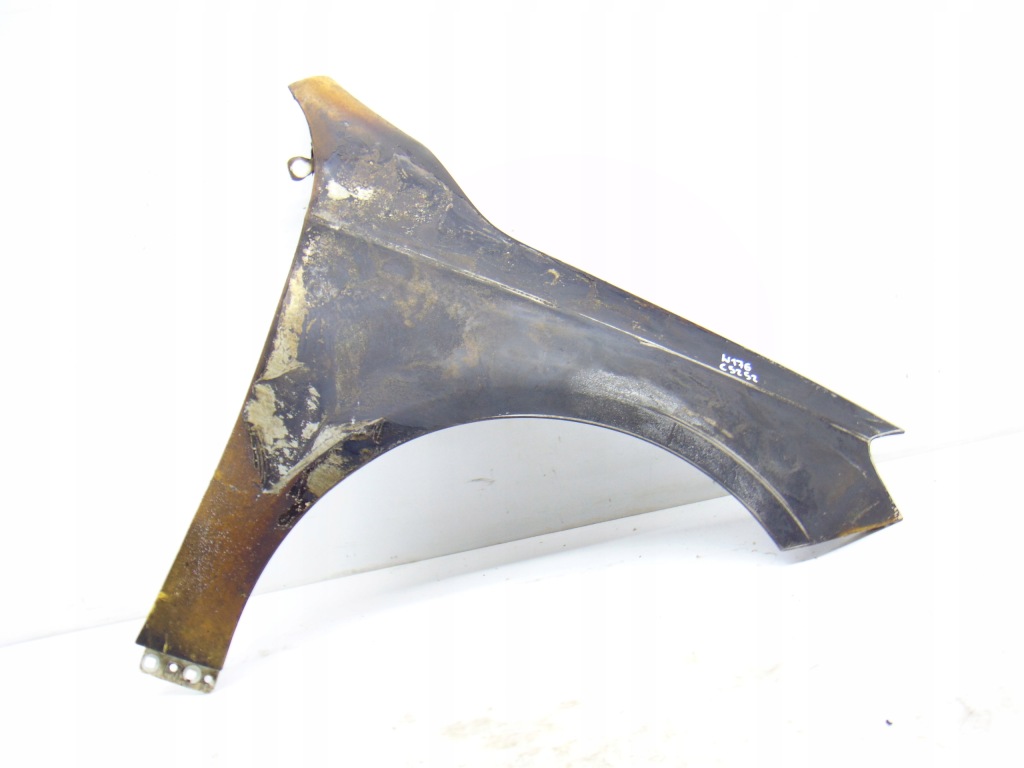 Купить Крыло правый перед передний mercedes w 176