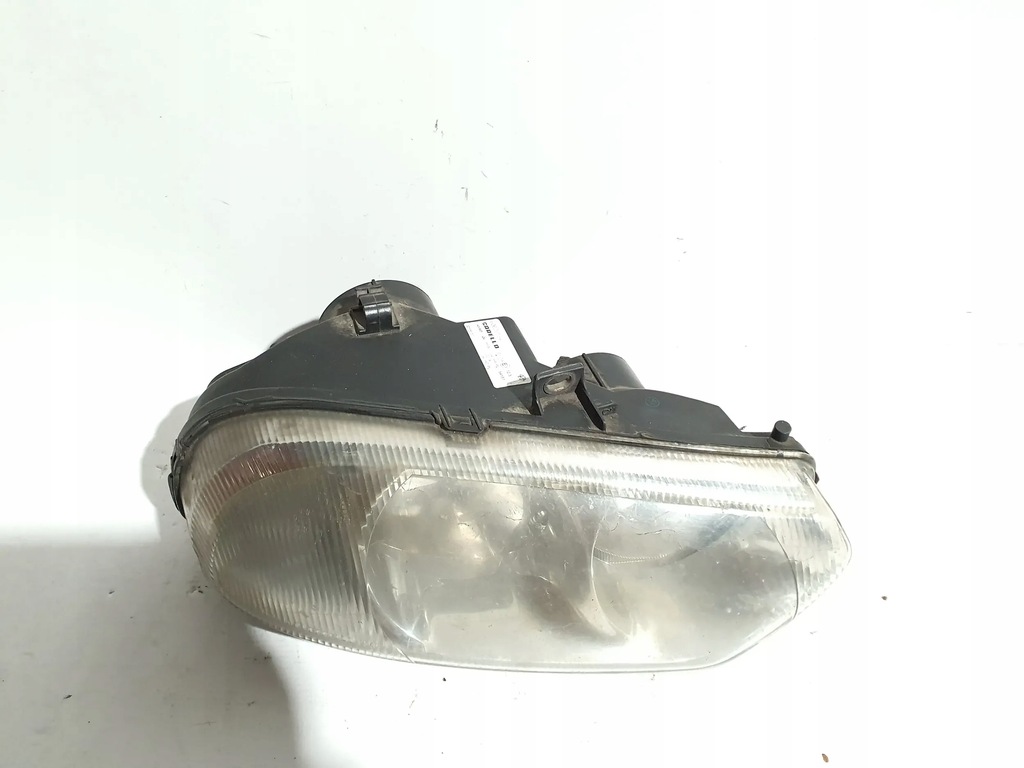 фото №4, Alfa romeo 156 2000 po правая лампы передние