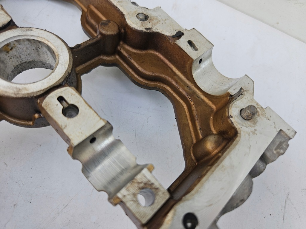 фото №6, Крышка валов головки правой audi a6 c7 a7 4g s4 b8 s5 3.0t 3.0 tfsi cgx